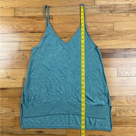 Free People Sage Green/Blue Relaxed Knitted Tank Size Small - Picture 4 of 8
